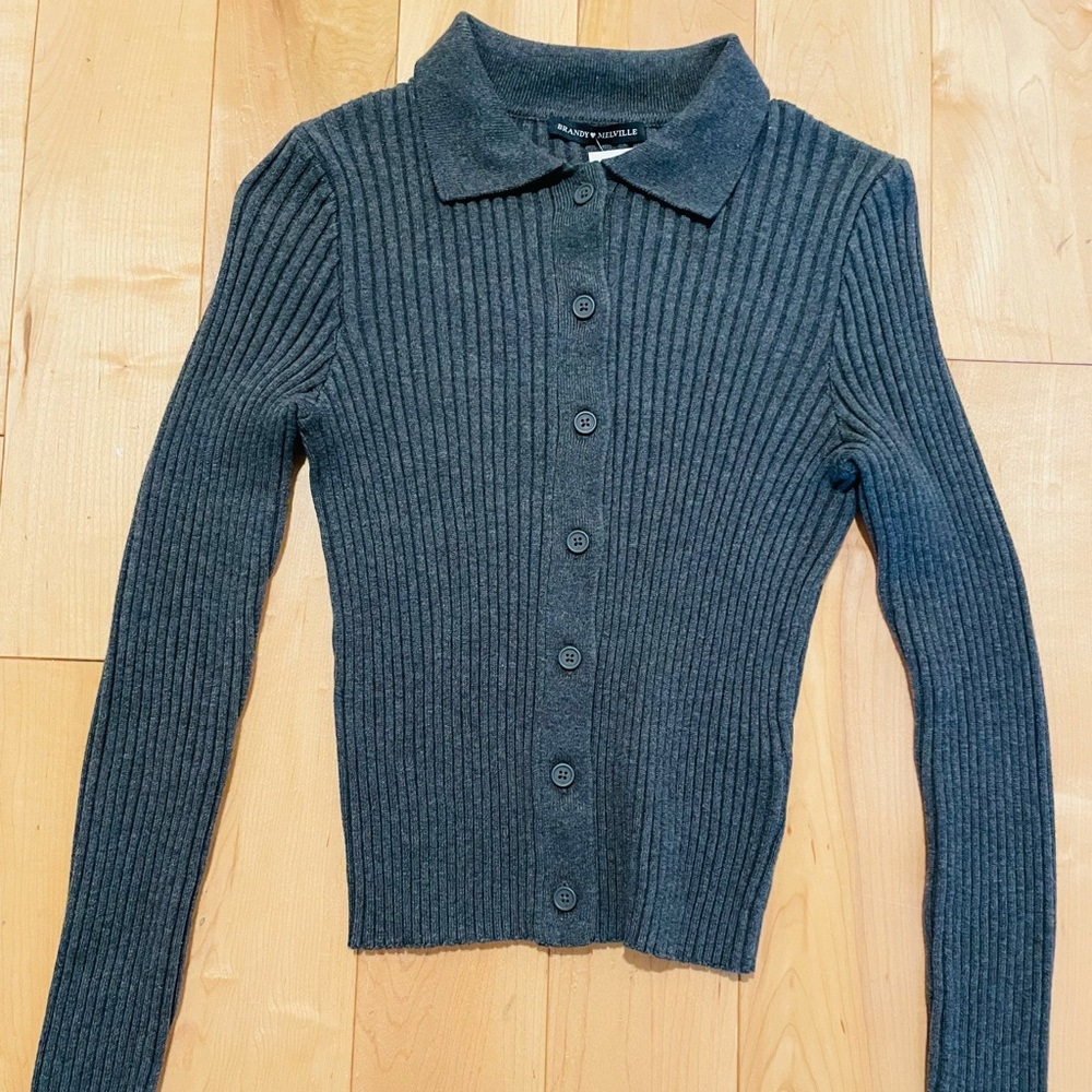 Brandy Melville Super comfortable knit crop top S